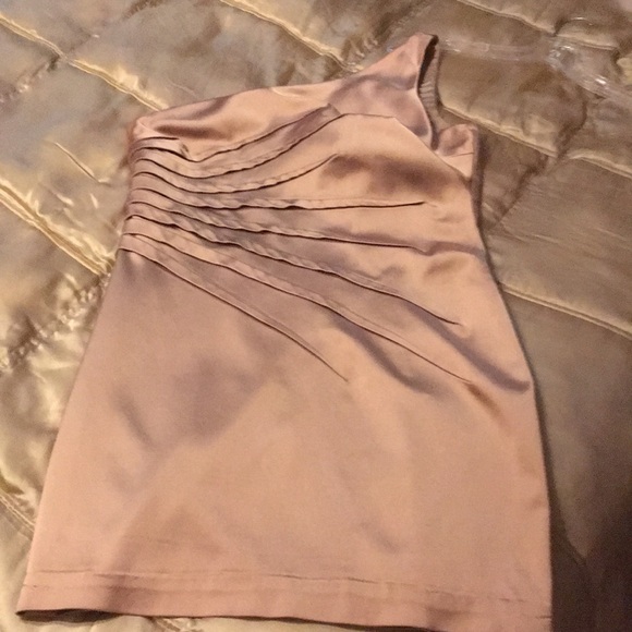 Gold dress - Picture 5 of 8